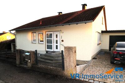 Geräumiges Wohnhaus & Einliegerwohnung im Grünen mit Seeblick