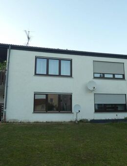 Wohnen wie im eigenen Haus - charmante Wohnung mit Terrasse! - Reiskirchen