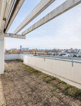 Hoch oben! Penthouse mit Potenzial - Bietigheim-Bissingen