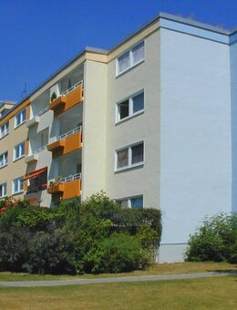 3-Zimmer-Wohnung mit separaten WC sucht Nachmieter //2.OG , Rechts - Wolfsburg