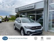 VW T-Cross, 1.0 TSI Life, Jahr 2023 - Demmin