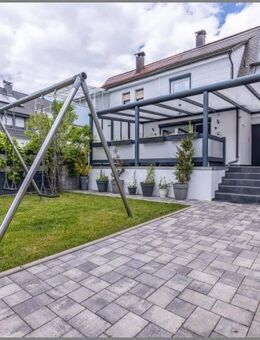 Zentrumsnahe, sanierte Doppelhaushälfte - Schickes Zuhause im Herzen von Achern! - Achern