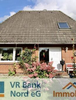 Vermietetes Einfamilienhaus mit idyllischen Garten - Oldenswort