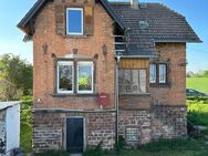 RESERVIERT: Wer will einen Landsitz kaufen?! Historisches Gebäude auf großem Grundstück - Worms