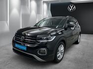 VW T-Cross, 1.6 TDI Style CONNECT FRONT, Jahr 2020 - Speyer