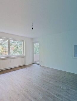 **Schöne 4-Zimmer-Wohnung mit Balkon und viel Platz für die Familie** - Osnabrück