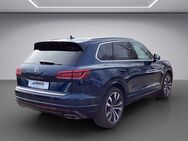 VW Touareg 3.0TDI V6 4Motion R-Line AHK - Schwerin