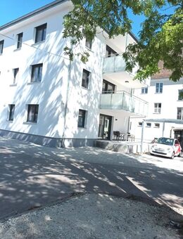 Neubau, 3-Zi.Komfort-Whg, 1.OG, EBK, Balkon, Aufzug, Carport - Dinkelsbühl