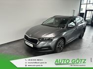 Skoda Octavia, Combi Ambition e-TEC Vorb VZE Digi vo hi SpurAssist Connect Sunset 4xEFH Armlehne Metallic, Jahr 2024 - Beilngries