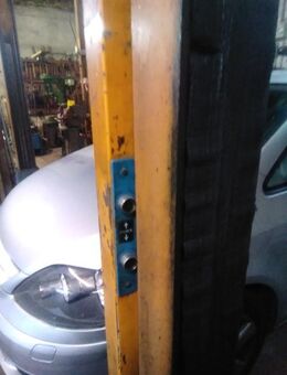 Zwei Säulen Hebebühne Romeico Atlantic 2,0 für PKW, gebraucht zu verschenken - Bisterschied