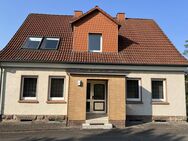 Sehr schön gelegenes Einfamilienhaus mit Nebengebäuden - Moringen