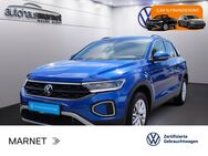 VW T-Roc, 1.5 TSI Life Digital Park, Jahr 2023 - Bad Nauheim