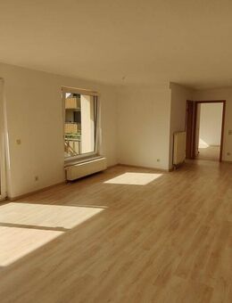 Helle 3-Zimmer-Wohnung mit Balkon in Dessau-Roßlau - Dessau-Roßlau