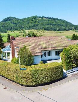 Platz für Visionen - Tolles Wohnhaus mit Sauna, Bergblick und Garten in ruhiger Lage - Albstadt