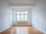 Erstbezug 3.OG Stuckaltbau im P-Berg: 2-Zi + Balkon + Erker + Tageslichtbad + Regendusche + Energiewert C / Keine Provision / Direkt vom Eigentümer - Berlin