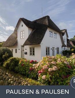Exklusive Doppelhaushälfte unter Reet in ausgewählter Dorflage vom Kapitänsdorf Keitum - Sylt