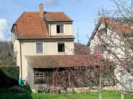 Preis gesenkt: Freistehendes Zweifamilienhaus in Wyhlen, historisches Gebäude mit Schopf und großem Garten, teilmodernisiert, ausbaufähig, ruhige Lage - Grenzach-Wyhlen