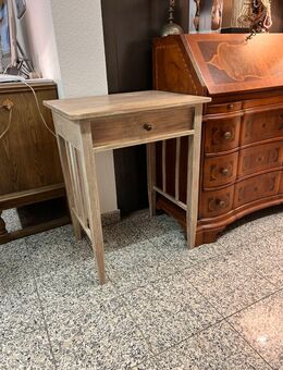 ~ Tisch, Beistelltisch, Holztisch mit Schublade H77xB60xT48cm. - Überlingen Zentrum