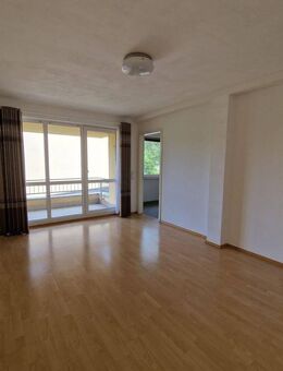 Moderne Sonnenwohnung mit West-Balkon in einer Stadtvilla! - Berlin