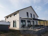 ***Traumhaftes, neuwertiges Einfamilienhaus mit Einliegerwohnung in Bad Arolsen zu verkaufen *** - Bad Arolsen