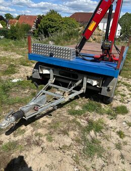 Drehschemel Anhänger 3,5to mit Hydraulischem Kran - Oyten