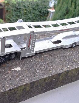 Siku 1:50 -- Autotransporter siehe dazu die Fotos. Wie neu. - Meckenheim