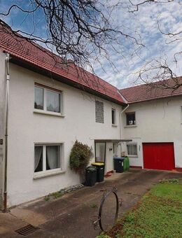 Viel Platz für Ideen und Familie! Großzügiges Wohnhaus mit zwei Wohnungen und zweitem Bauplatz. - Ringgau
