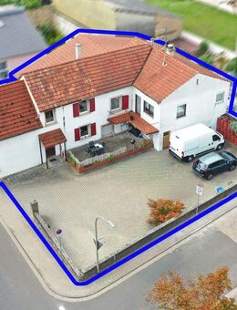 Charmantes ZFH sucht neuen Eigentümer - Weisenheim (Sand)