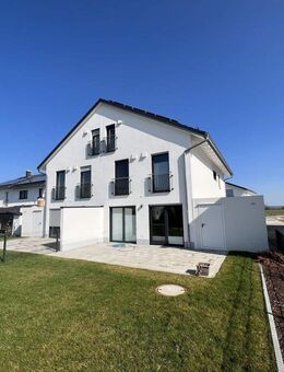 DHH in KfW-40-Plus (!) Energiestandard - hell und großzügig mit 2 Bädern - Berglern