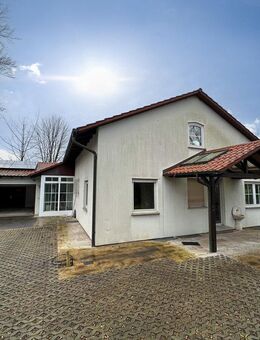 EINDRUCKSVOLLES ZUHAUSE UNTERHALB DER WEIBERTREU - Weinsberg