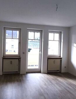 Sonnige 2-Zimmer-Wohnung mit Aufzug und Balkon - zentrumsnah! - Plauen