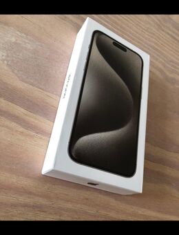 iPhone 15 Pro Max in Titan Schwarz - Delmenhorst