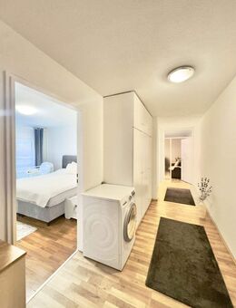 Modernisierte 2-Zimmer-Wohnung mit Balkon & Tiefgarage in gefragter Lage von Friedrichshafen - Friedrichshafen