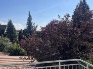 Von Privat: Helle & Ruhige 2-Zimmer Wohnung -mit Balkon - 1 Min. zu Fuß zum Truderinger Bahnhof - München