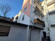 Investieren in Substanz - voll vermietetes Mehrfamilienhaus mit Gewerbeanteil in Düsseldorf-Oberbilk - Düsseldorf