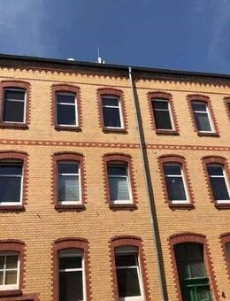 Zwischen Elsteraue und City – Ihr neues Zuhause in Ammendorf mit Einbauküche und Grillplatz im Innenhof! - Halle (Saale)