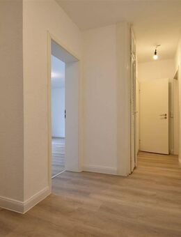 Renoviert! Bezugsfreie 2-Zi-Whg mit Balkon in E-Altendorf - Essen