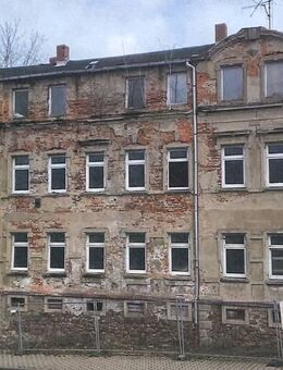 MEHRFAMILIENHAUS MIT SANIERUNGSPLANUNG - Döbeln