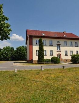 Kleine 3-Zi.-Whg. mit (auf Wunsch) Garage in Weißkeißel - Weißkeißel