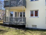 Gepflegte 3-Zimmer-Wohnung mit Balkon und TG-Stellplatz!! - Roth (Bayern)