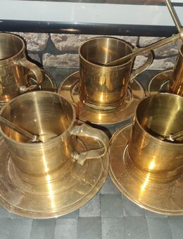 Gallo Messing Untersetzer mit Becher&Löffeln - Duisburg