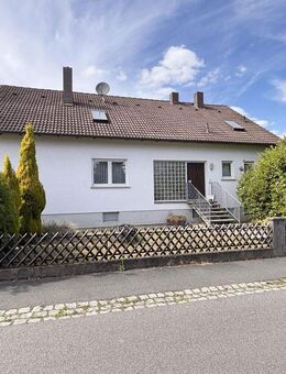 Großes Einfamilienhaus mit Renovierungsbedarf, aber viel Potenzial auf schönem Grundstück - Hirschaid