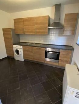 Doppelhaushälfte - Charmanter 3-ZKB-Bungalow mit Gartenanteil in ruhiger Lage von Gillenfeld - Gillenfeld