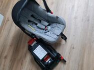 ABC Kinder wagen mit babyschale und isofix - Genthin