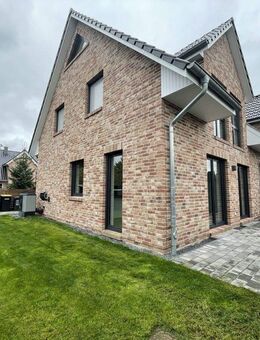Neubau Doppelhaushälfte in ruhiger Familienlage von Rellingen - Rellingen