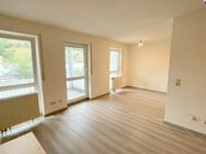 Renovierte 2-Zimmer-Wohnung mit Balkon, schöner Aussicht und Stellplatz! - Zell (Wiesental)