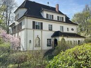 Villa "Hoffmeister" mit viel Geschichte sucht neue Eigentümer - Neustadt (Sachsen)