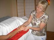 Handreflexzonenmassage Seminar am 21.6.2025, Ausbildung, Handreflexzonenmasseuerin, mit Wellness - Weilheim (Oberbayern) Zentrum