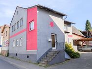 Multi-Talent in Erlenbach Mechenhard: Für die große Familie, auch als Zweifamilienhaus nutzbar! - Erlenbach (Main)
