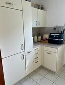Gepflegte Einbauküche mit Siemens-Geräten in 82211